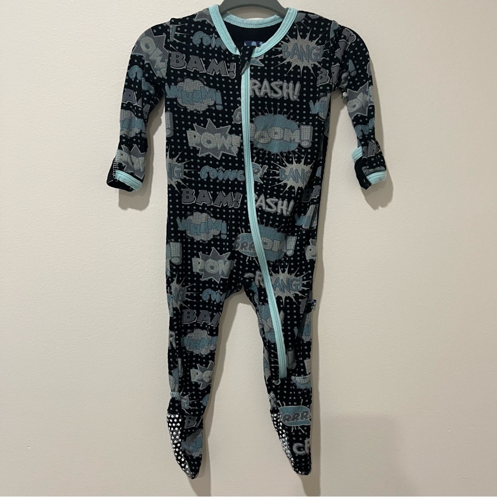 Kickee Pants Midnight Comic Onomatopoeia Print Footie with Zipper